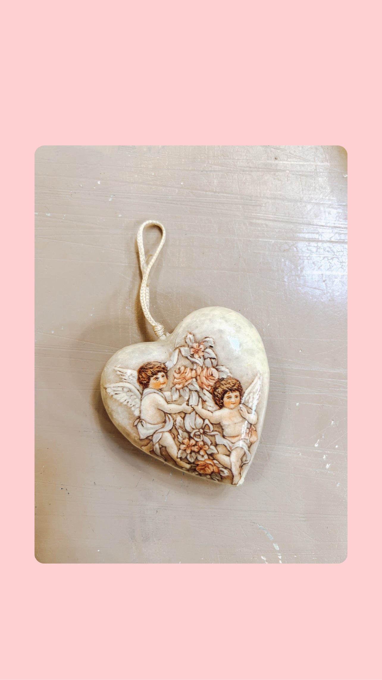 Angel Detailed ornament Heart