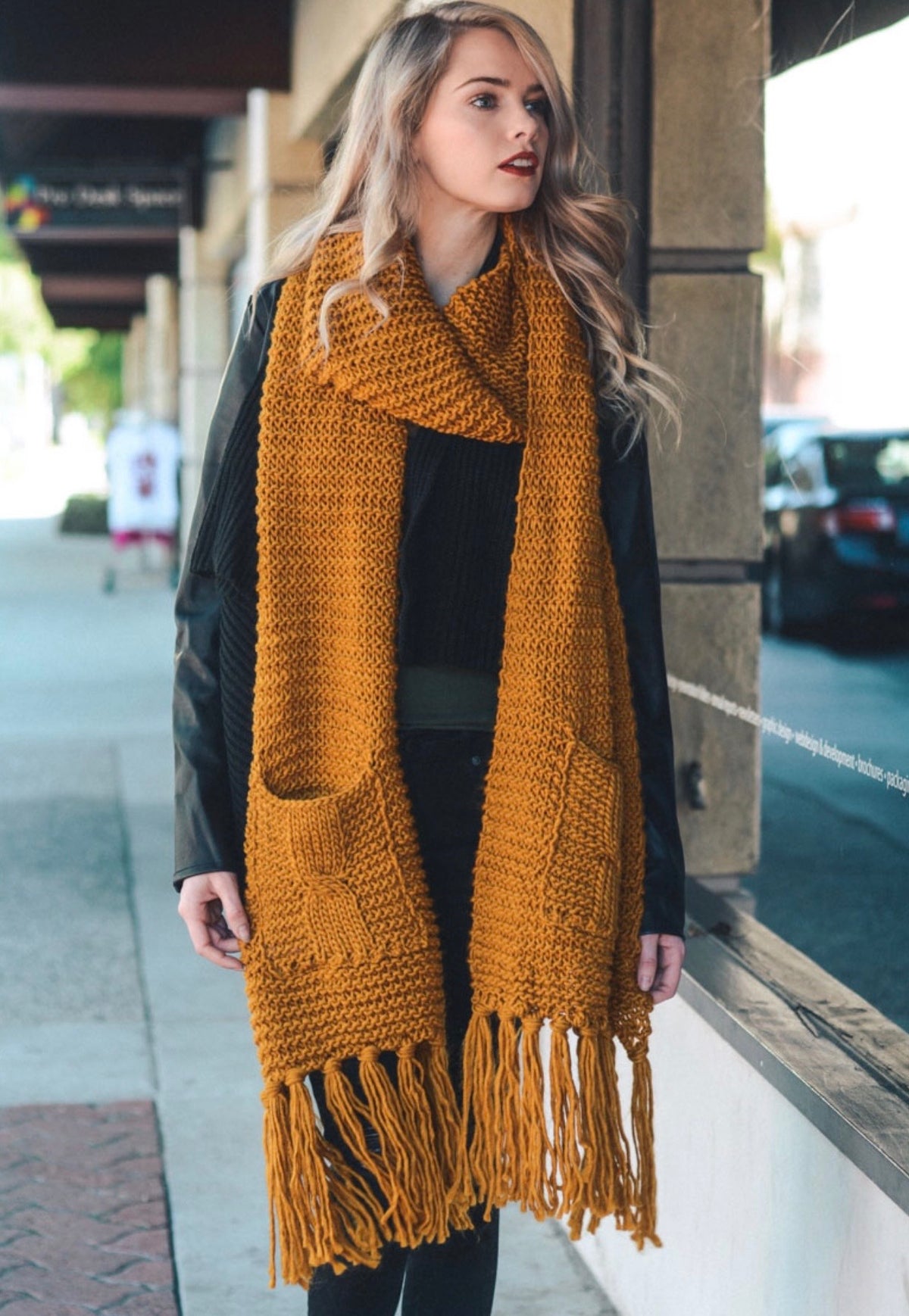 Oversized Two Pocket Tassel Scarf