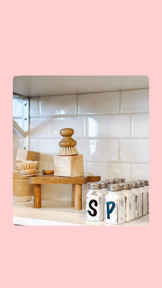 Farmhouse Salt & Pepper Shakers set